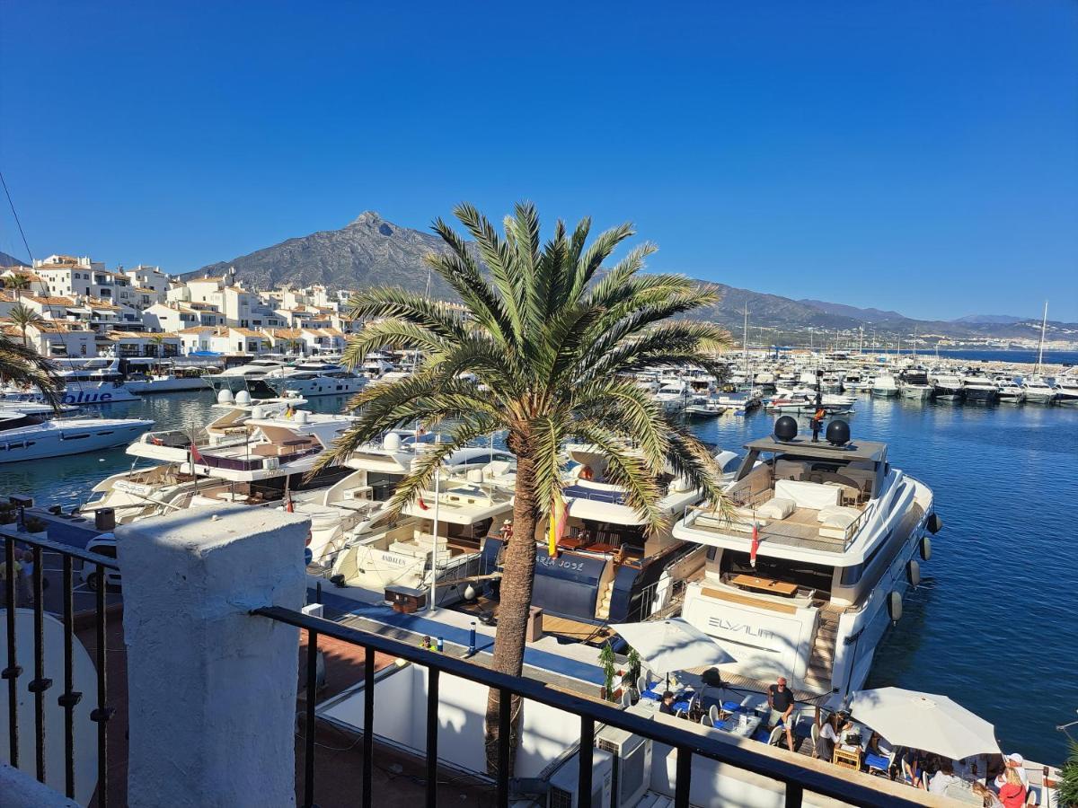 Private Suites In Huge Penthouse 1St Line Puerto Banus, Incredible Views, Jacuzzis Marbella Eksteriør billede