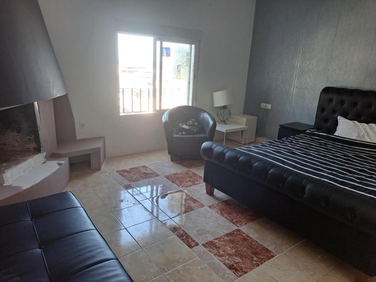 Private Suites In Huge Penthouse 1St Line Puerto Banus, Incredible Views, Jacuzzis Marbella Eksteriør billede