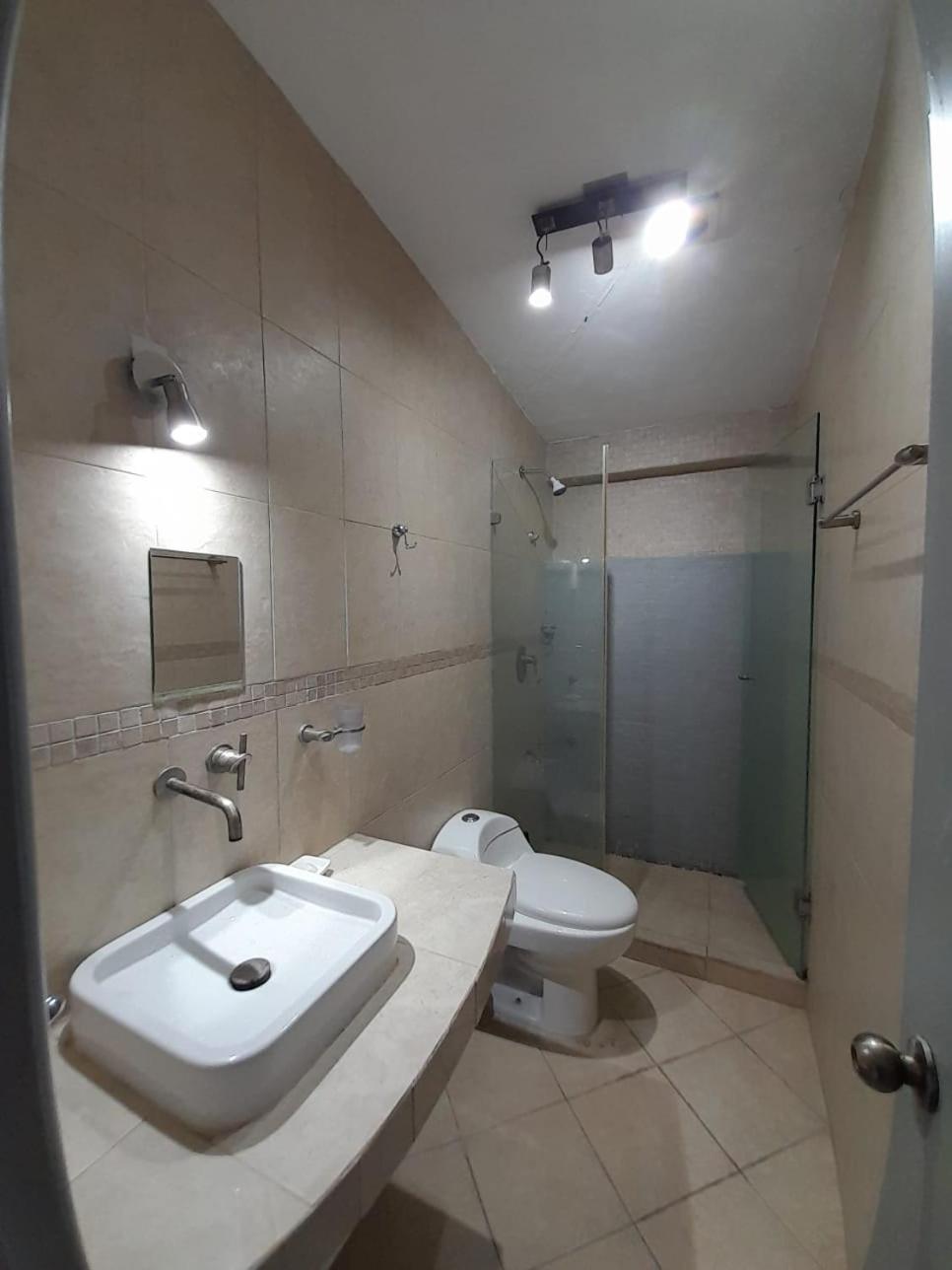 Private Suites In Huge Penthouse 1St Line Puerto Banus, Incredible Views, Jacuzzis Marbella Eksteriør billede